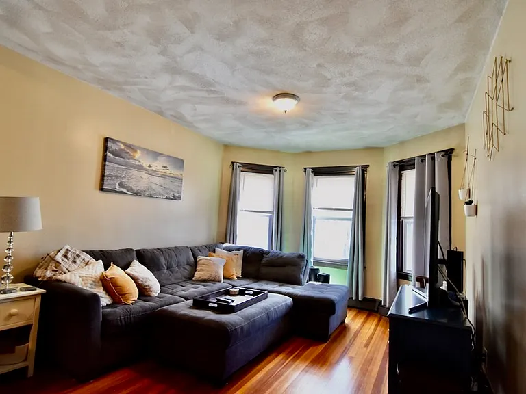 103 Sawyer Ave #2 — Photo 5