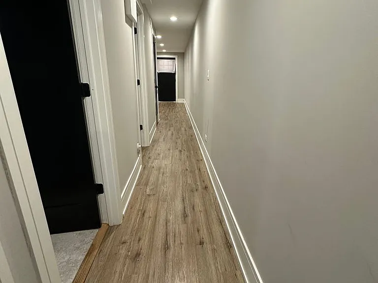 3452 W Walnut St — Photo 5