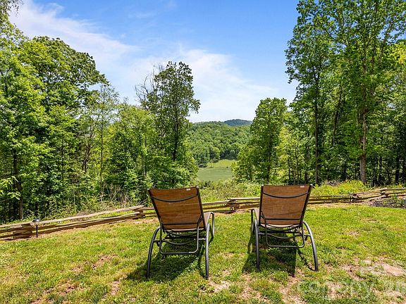 4th image of 411 Big Sandy Mush Rd