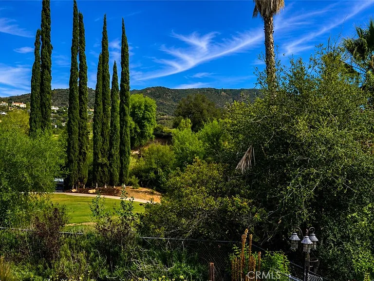 18690 Pasadero Dr — Photo 41