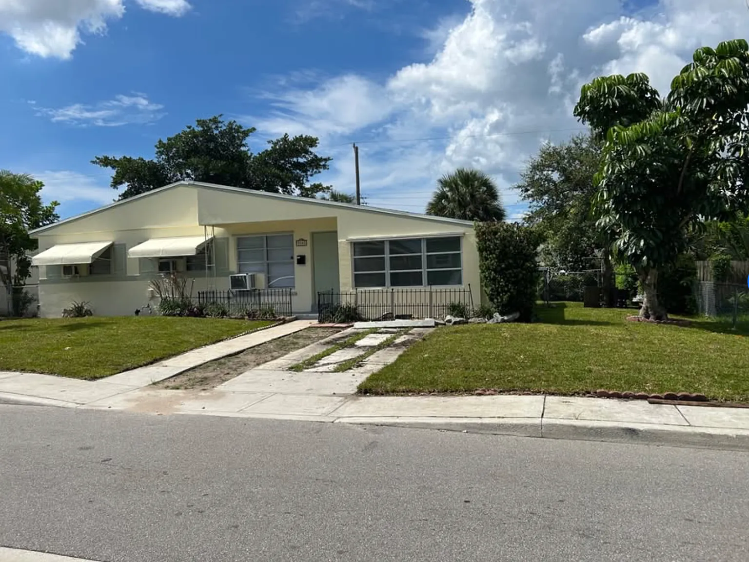 4 bed, 1310 sqft, $2,600 — Photo 4