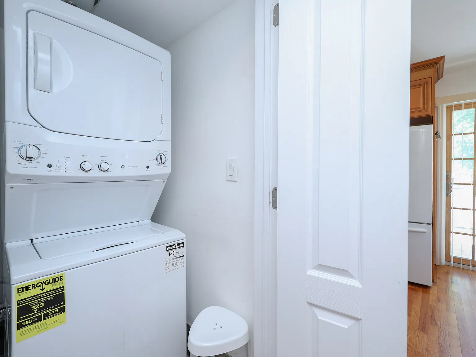 781 Laconia Ave — Photo 2