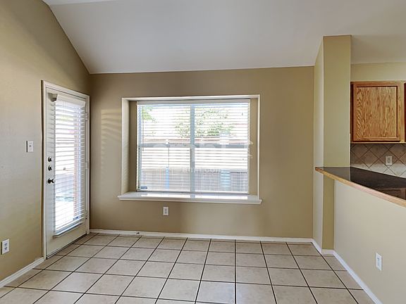 5th image of 1200 Seneca Pl