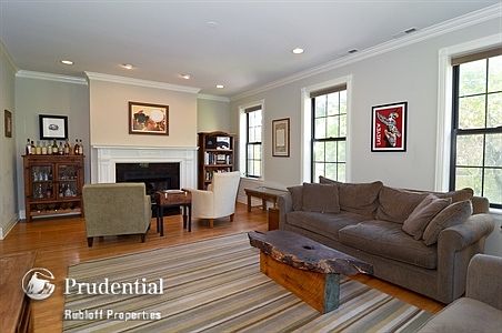 2nd image of 625 W Stratford Pl APT 2E