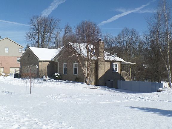 2nd image of 3822 Foxtail Ln