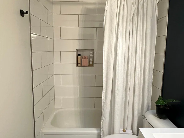 1203 NE 21st Ave — Photo 11