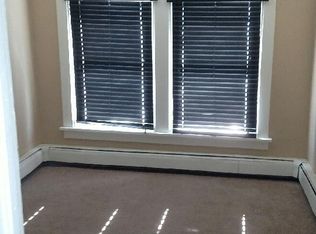 1825 13th St #1827, Moline, IL 61265