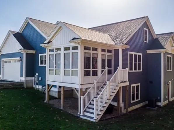 11 Sarahbeth Ln #0, Rochester, MA 02770