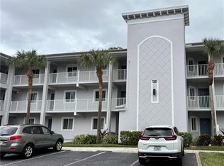 7823 Regal Heron Cir APT 301, Naples, FL 34104