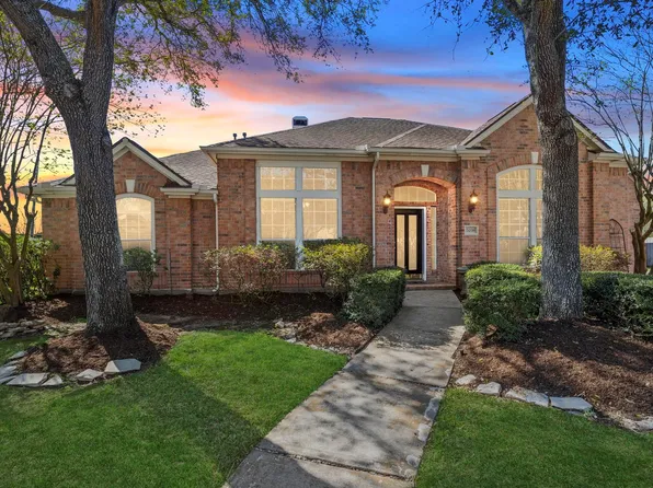 2038 Crisfield Dr, Sugar Land, TX 77479