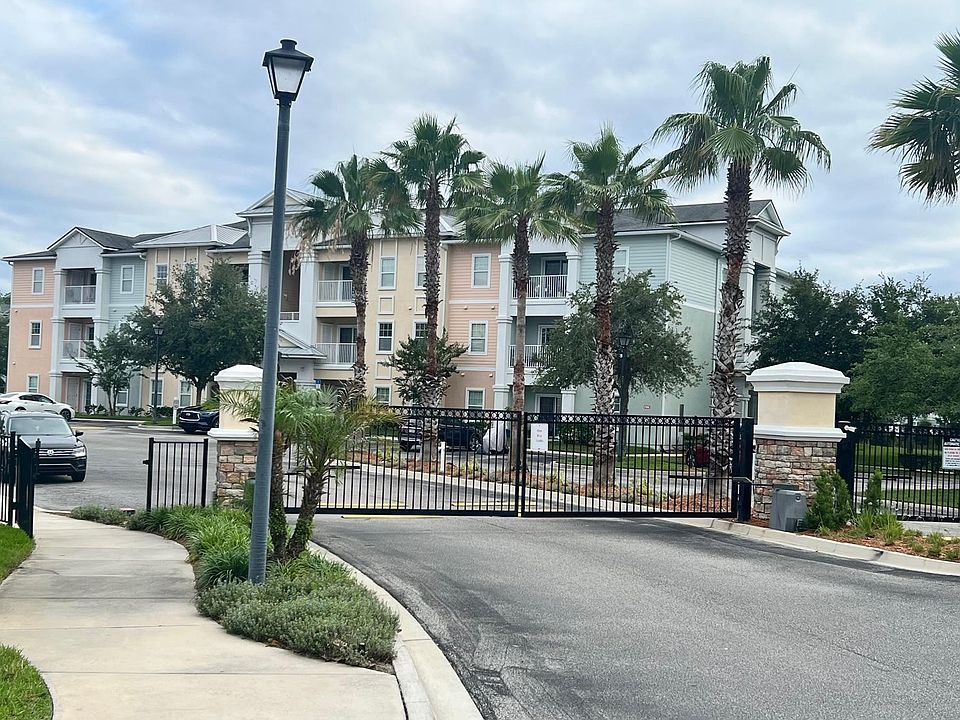 2nd image of 4908 Key Lime Dr Unit 101