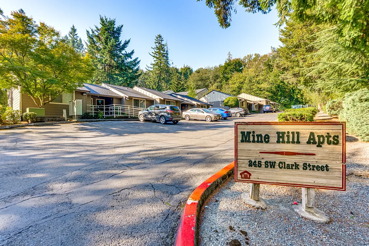 Building Photo - Mine Hill