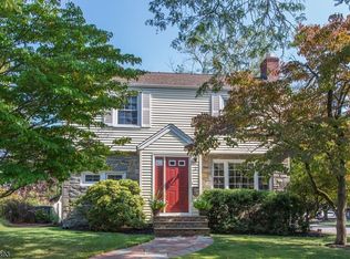 2 Highfield Ln, Cedar Grove, NJ 07009