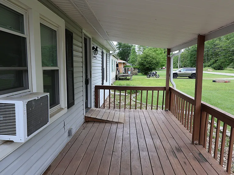549 S Gum St — Photo 5