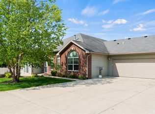 7124 Southlake Knoll Dr, Fort Wayne, IN 46815