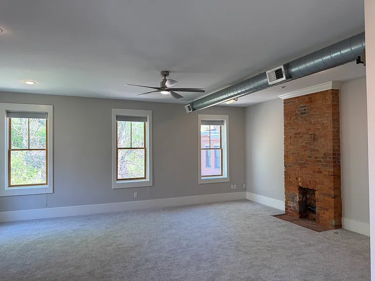 1324 Pendleton St — Photo 14