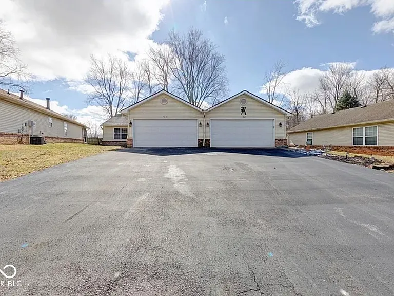 7621 Orchard Village Dr — Photo 2