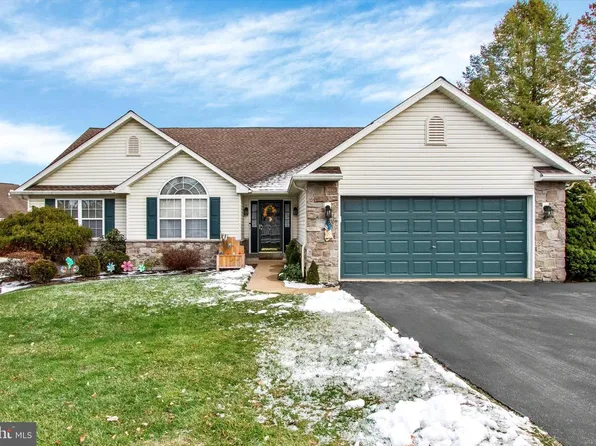 2401 Goddard Ave, Sinking Spring, PA 19608