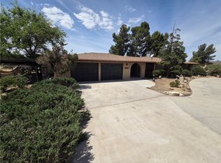 19145 Tomahawk Rd, Apple Valley, CA 92307