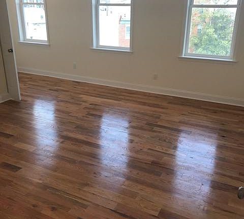 4th image of 1232 Ridge Ave #403