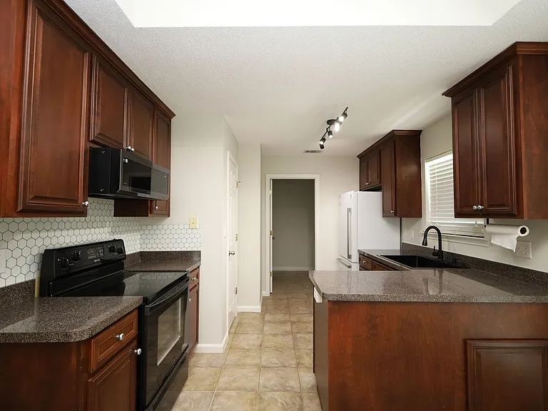 4125 Springruff Dr — Photo 5