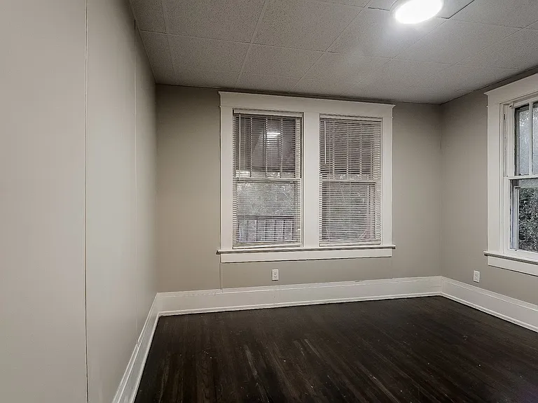 438476_026_main_bedroom_13469769.jpg