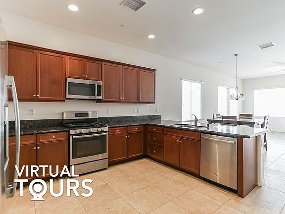 3rd image of 85499 Adria Dr