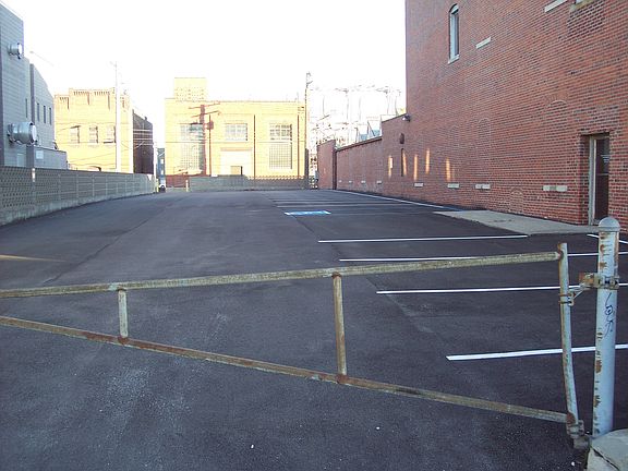 3rd image of 536 E Market St