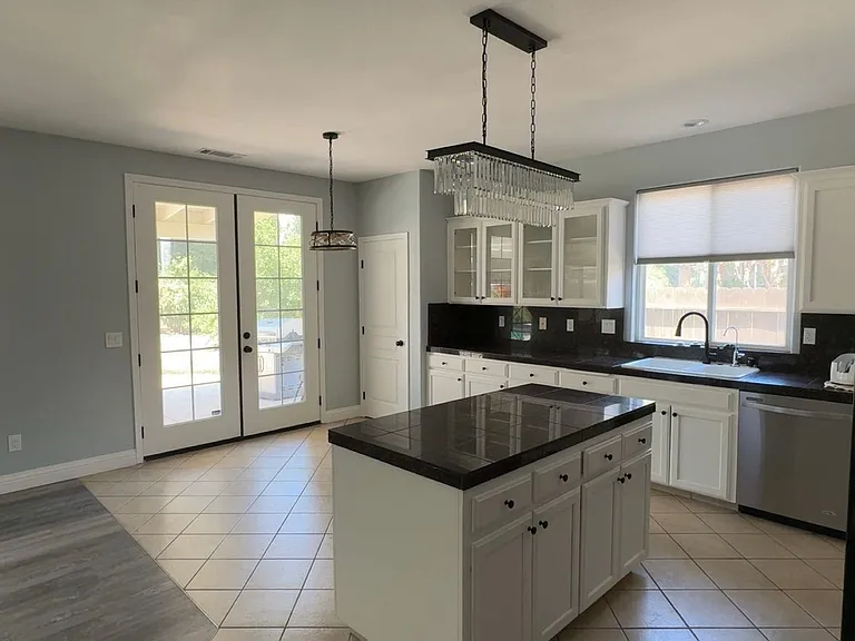 5812 W Perez Ave — Photo 5