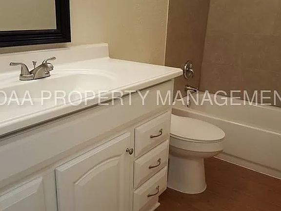 5th image of 1210 Westcott Dr #A