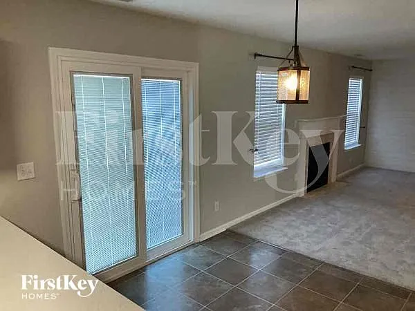 6762 Auburn Ln — Photo 5
