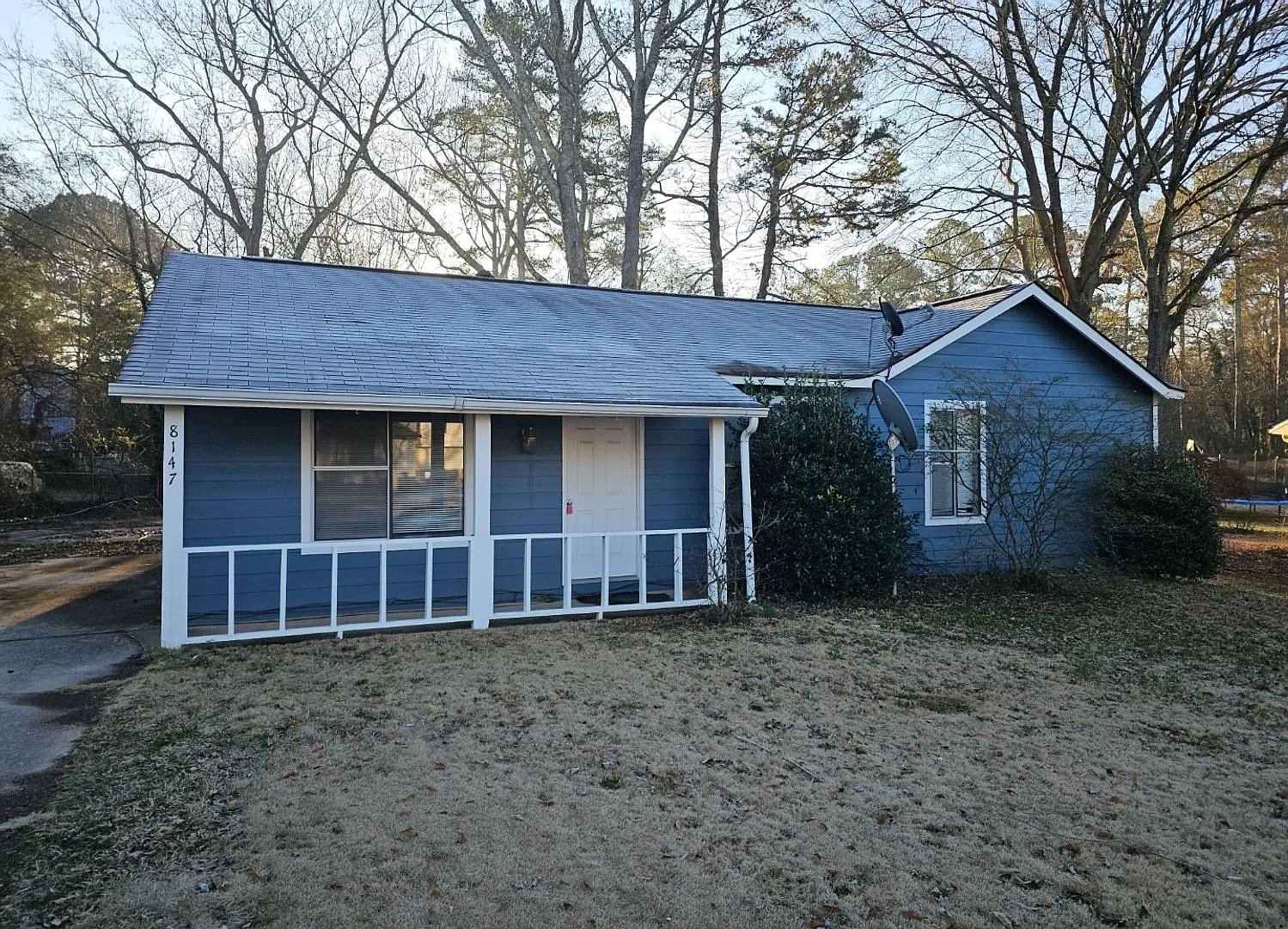 Newly renovated 3 bedroom, 2 bath ranch home in Jonesboro. — Photo 2