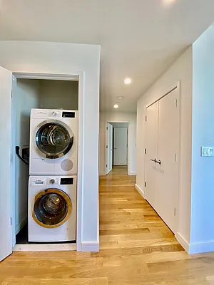 Rented by Zjama Realty Corp | media 31