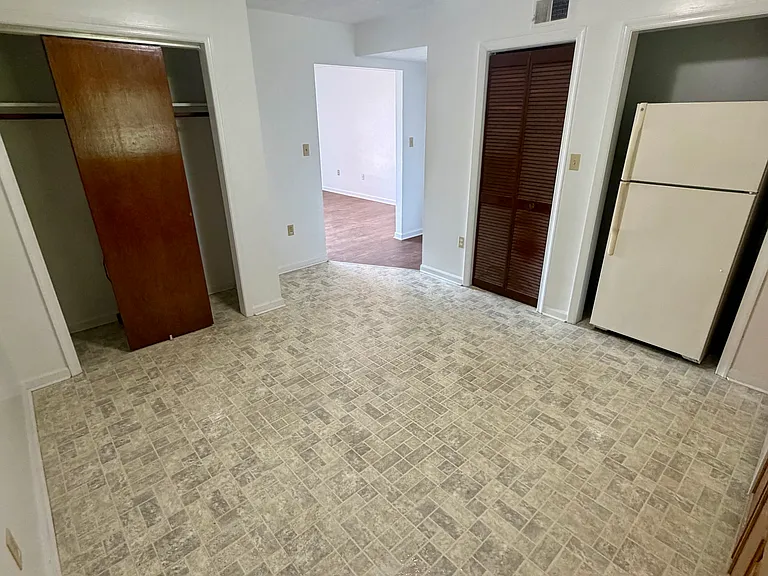 820 Locust St #3 — Photo 5