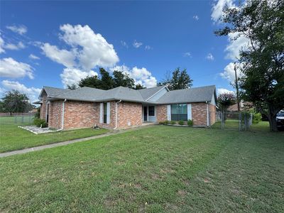 525 Olympus St, Cedar Hill, TX, 75104