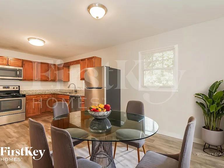 6818 Tralee Dr — Photo 6