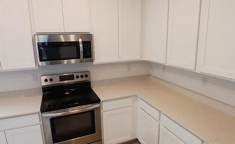 1846 NW 44th Court Rd — Photo 3