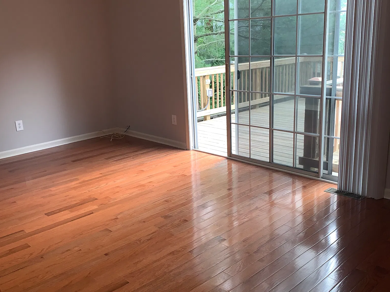 3 bed, 1372 sqft, $3,000 — Photo 4