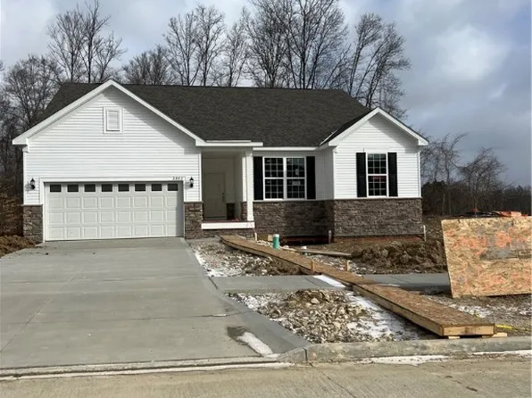 3493 Crandall Ave, Richfield, OH 44286