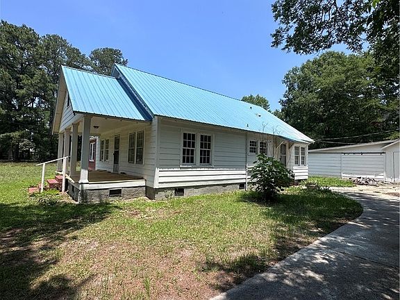 2nd image of 916 Aberdeen Rd