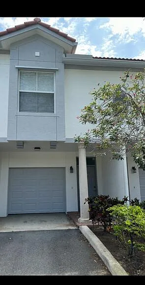 2036 Alta Meadows Ln #1403 — Photo 2