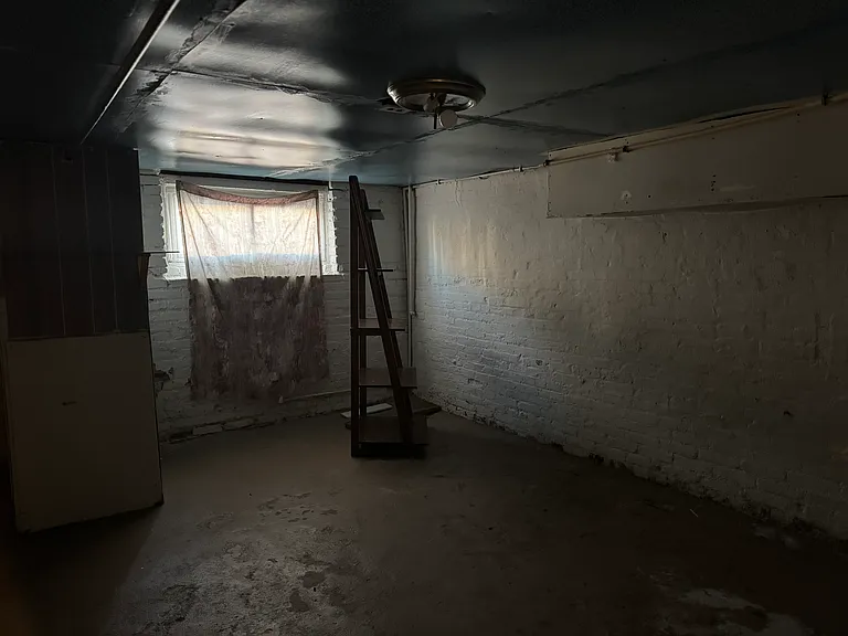 432 N Kenwood Ave — Photo 13