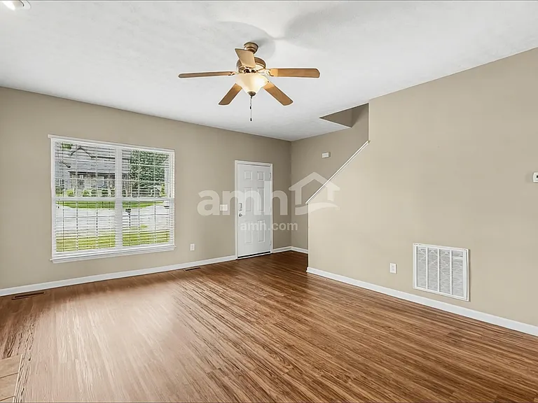 103 Porter Ct — Photo 8
