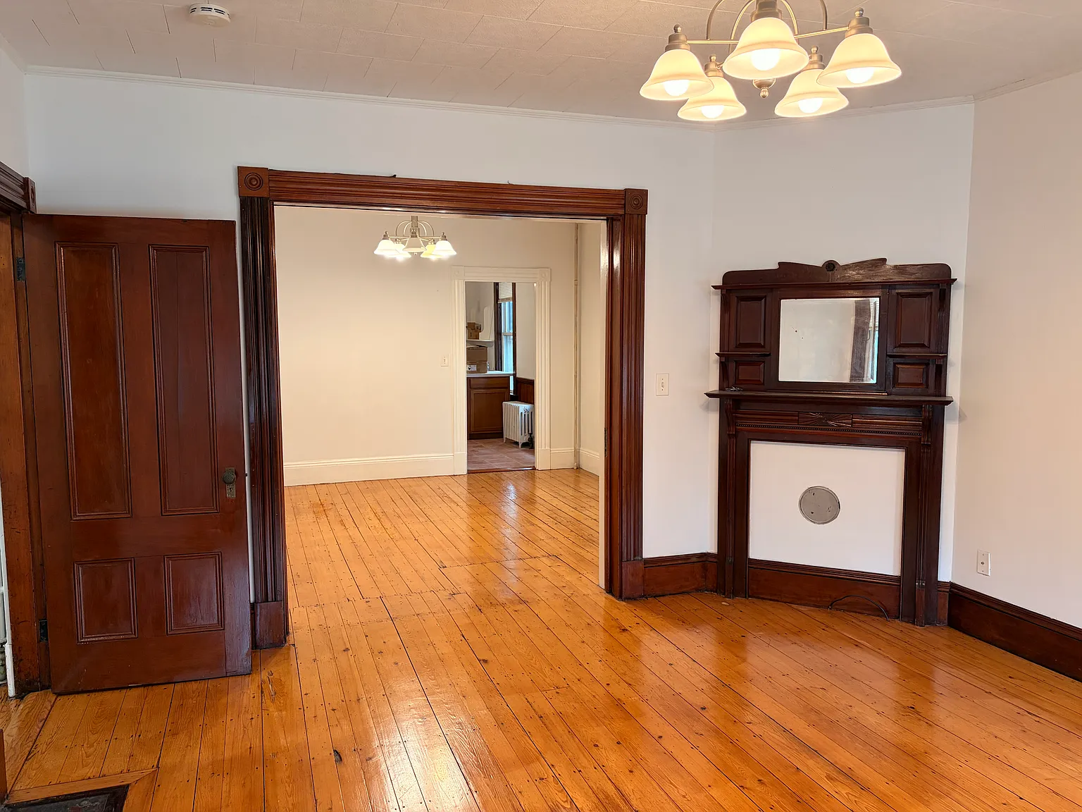 2 bed, 900 sqft, $2,850 — Photo 3
