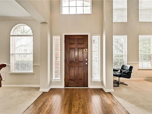 3rd image of 3945 Creekside Ln