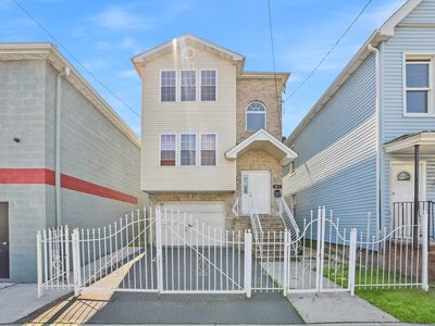230 Sherman Ave, Newark, NJ, 07114
