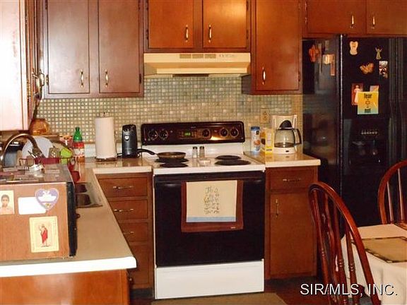 4th image of 3831 John Glenn Dr