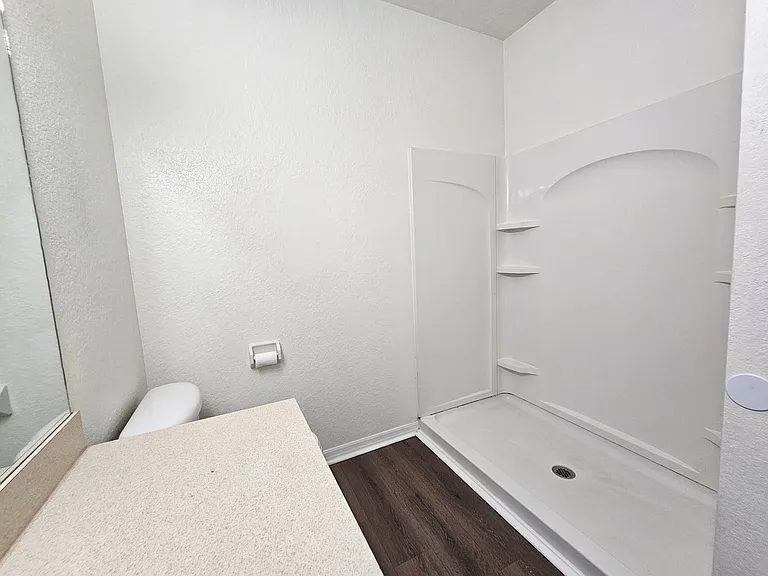 1004 Park Central Cir — Photo 11