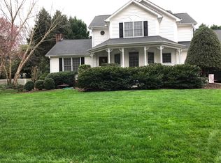 214 Spring Lake Loop, Simpsonville, SC 29681