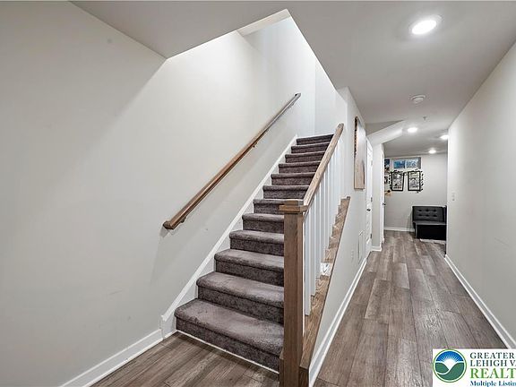 3rd image of 4910 Brookside Ct